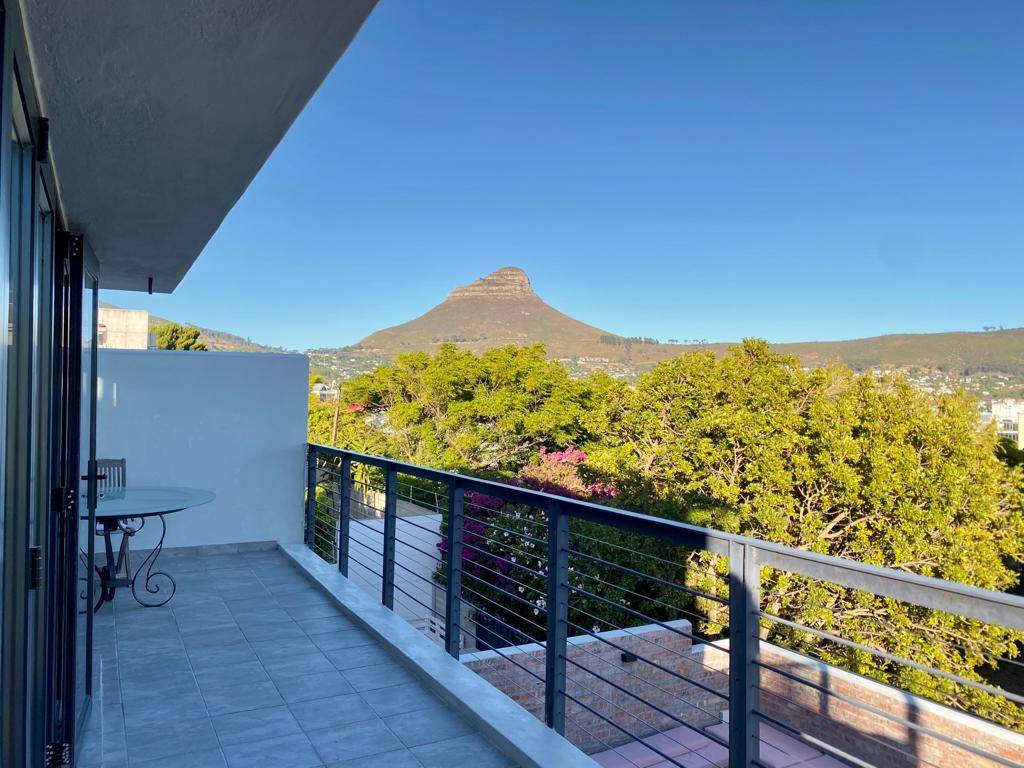 2 Bed Apartment in Vredehoek photo number 12