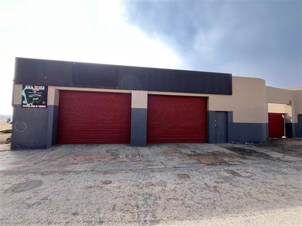 220 m² Commercial space 220 m² Commercial space