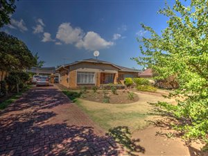 4 Bed House in Kempton Park Ext 2