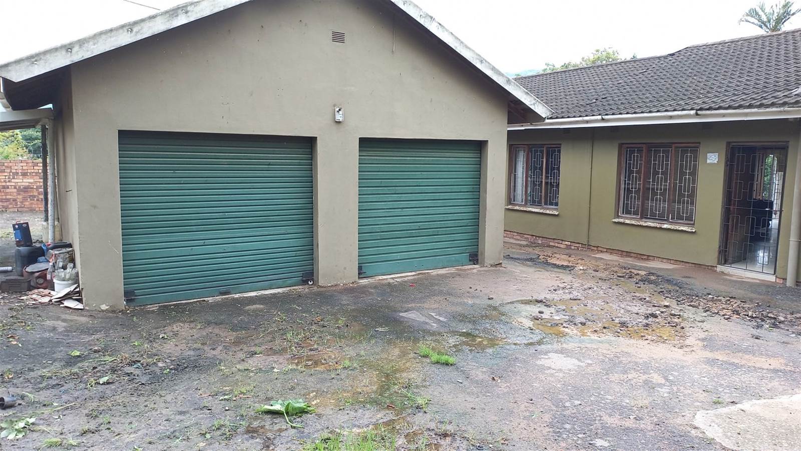 3 Bed House in Pinetown Central photo number 3