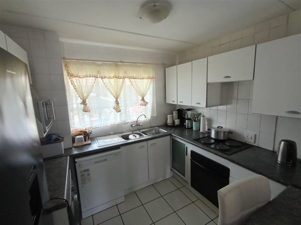 3 Bedroom Apartment 3 Bedroom Apartment