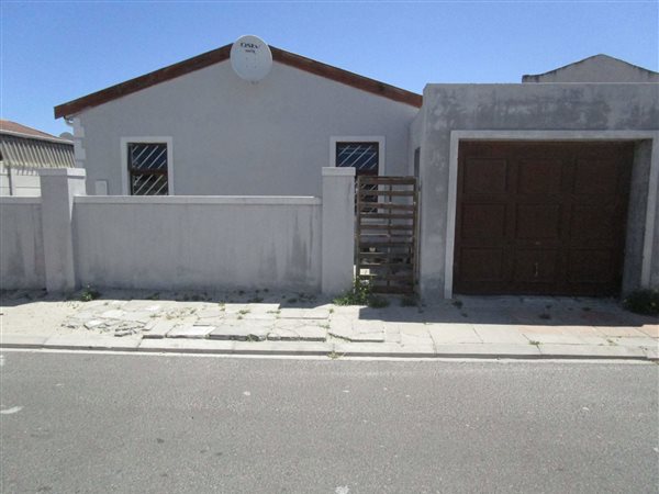 3 Bedroom House 3 Bedroom House