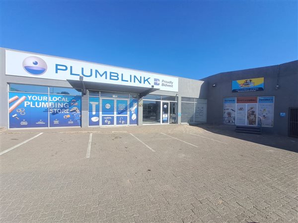 1 500  m² Commercial space