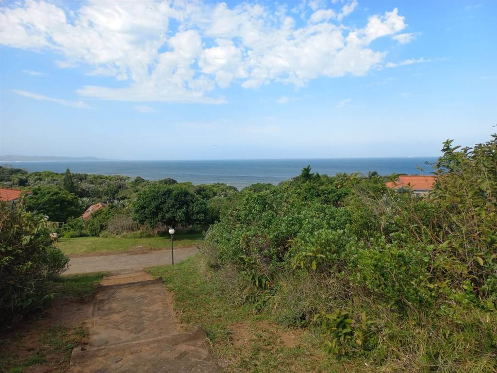 1140 m² Land available in Khamanga Bay photo number 3