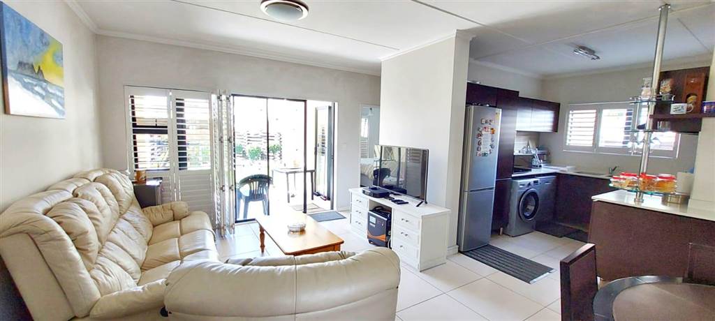 3 Bed Apartment in Kyalami Hills photo number 3