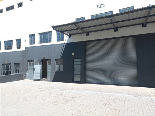 342  m² Industrial space