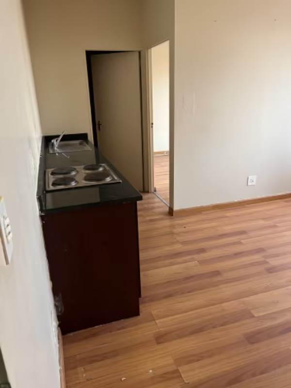 Studio Apartment in Johannesburg Central photo number 17
