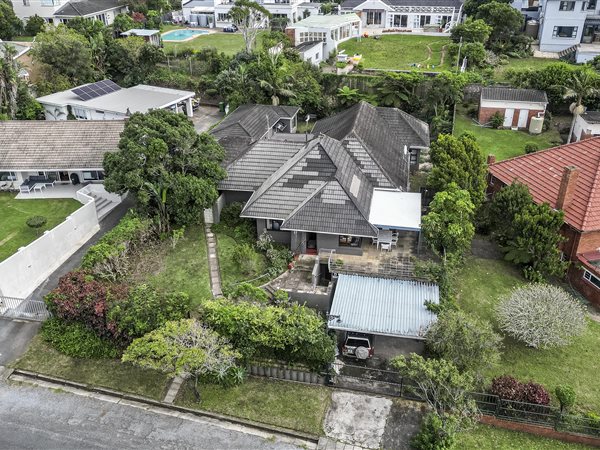 4 Bedroom House 4 Bedroom House
