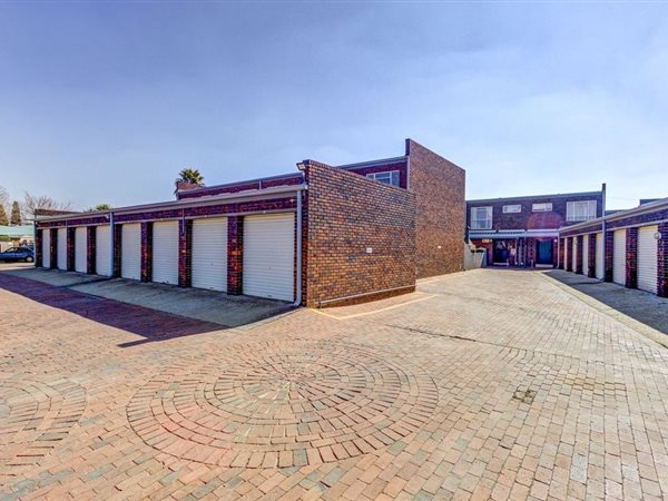 2 Bedroom Townhouse 2 Bedroom Townhouse
