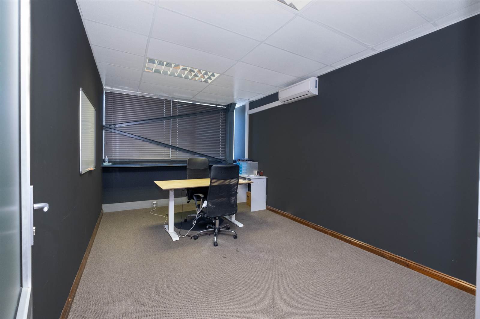 247  m² Office Space in Stellenbosch Central photo number 8