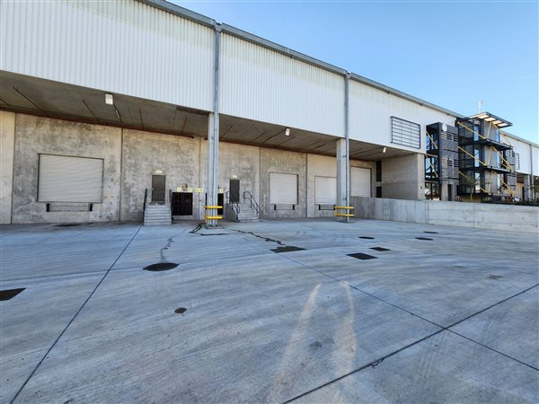 6 836  m² Industrial space