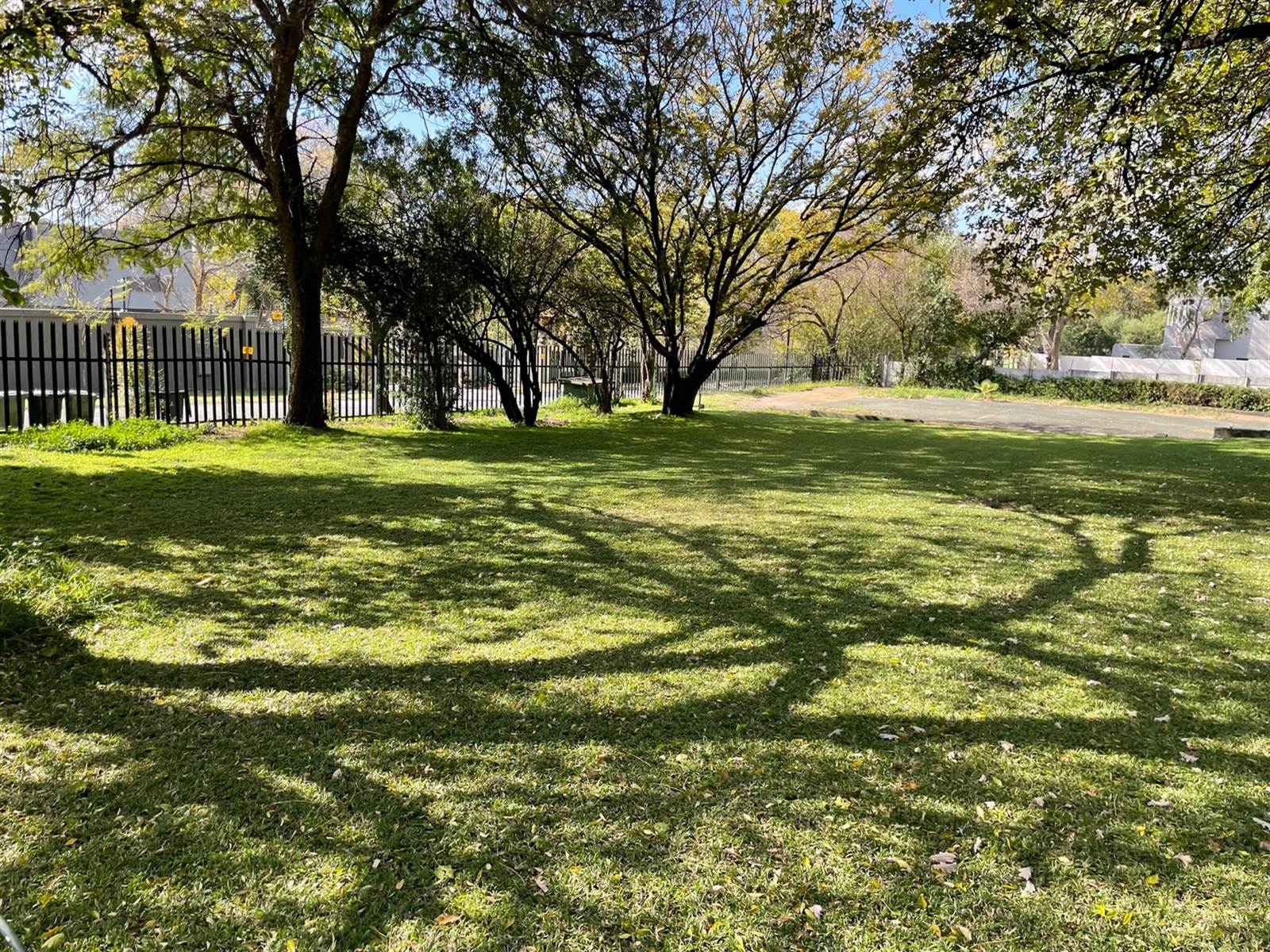 744 m² Land available in Bryanston photo number 6