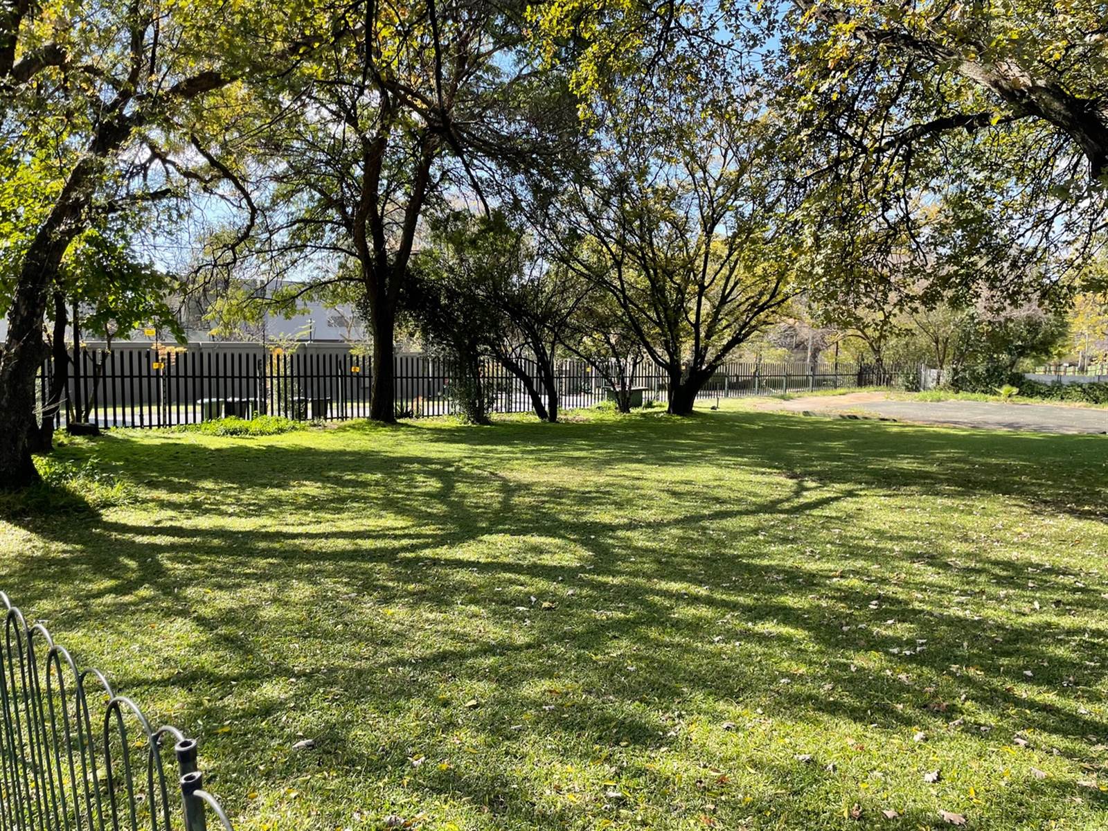 744 m² Land available in Bryanston photo number 28