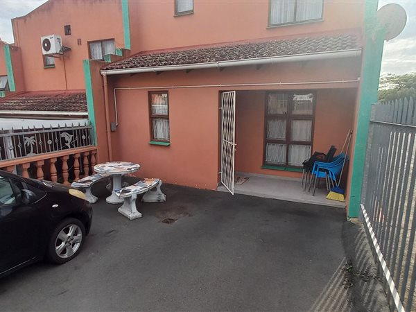 3 Bed Duplex in Tongaat Central