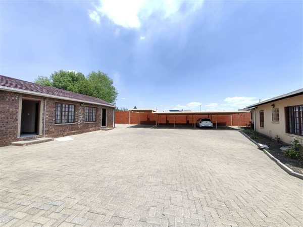 2 Bedroom Flat 2 Bedroom Flat