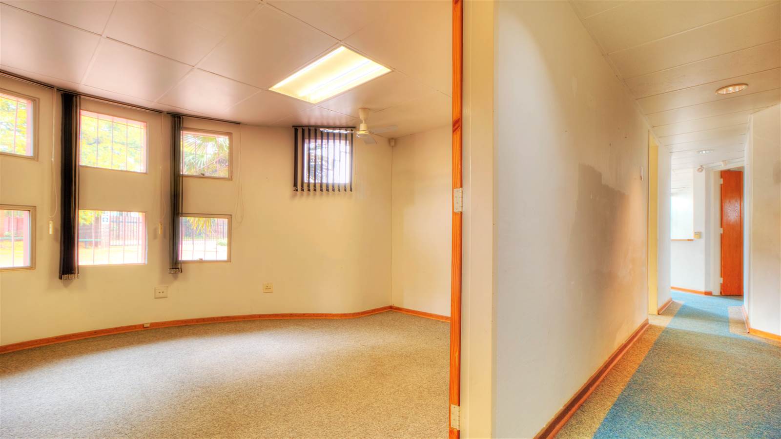 219  m² Commercial space in Northcliff photo number 6
