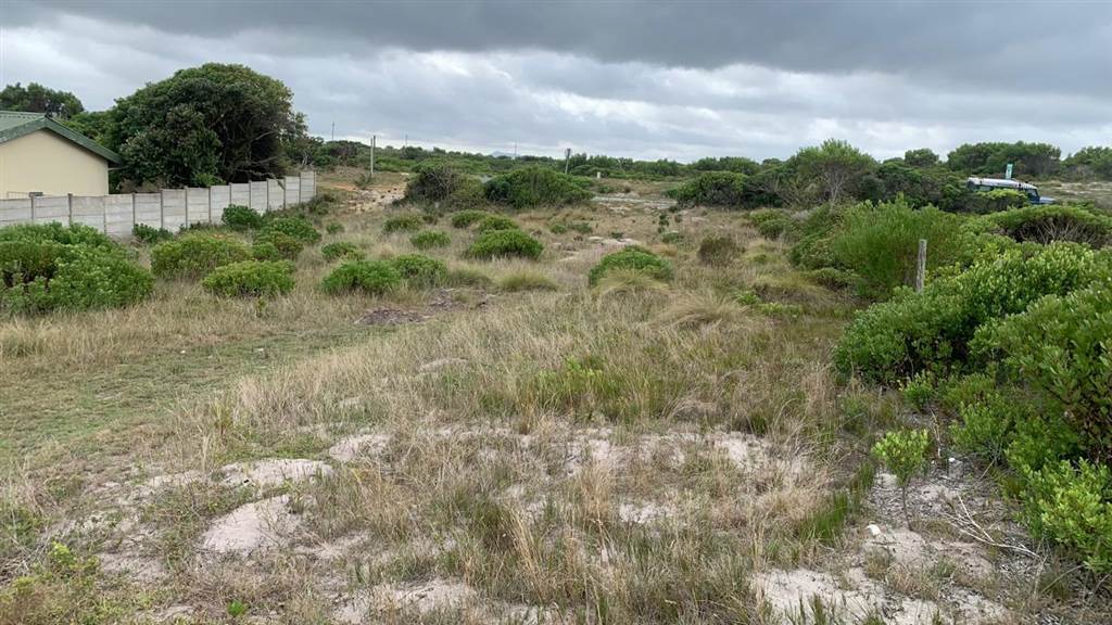 1001 m² Land available in Pearly Beach photo number 1