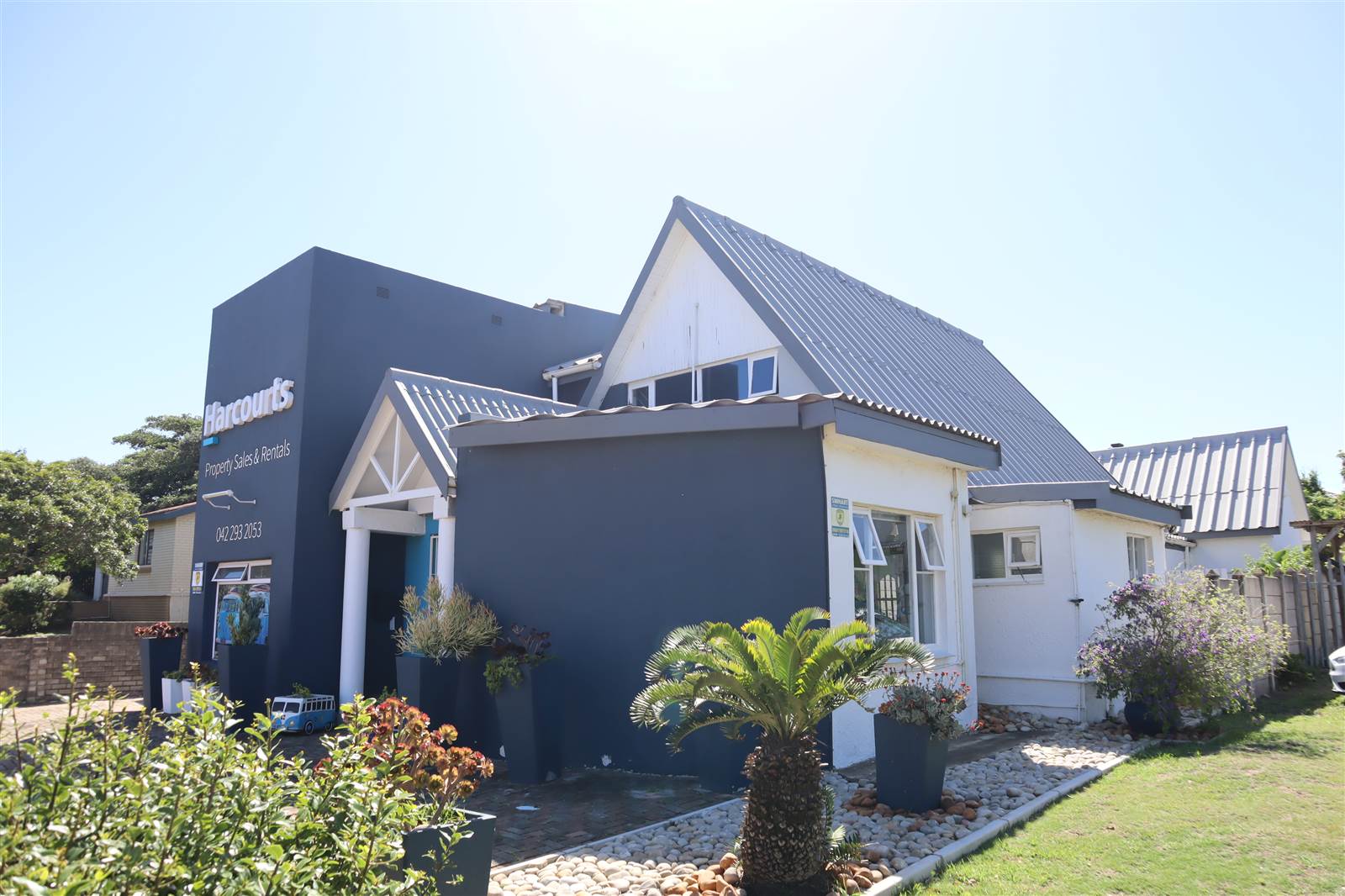 322  m² Commercial space in Jeffreys Bay photo number 1