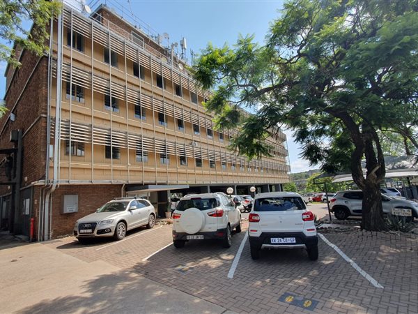 117  m² Commercial space in Lynnwood