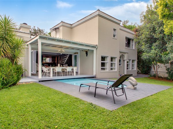 4 Bedroom House 4 Bedroom House