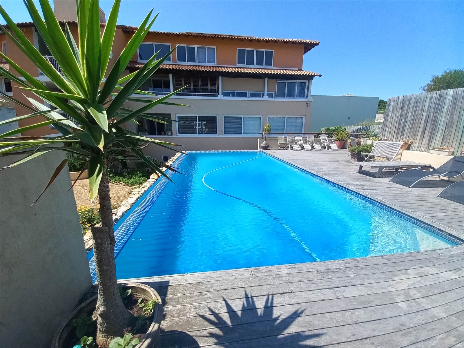4 Bed Apartment in St Francis Bay photo number 11