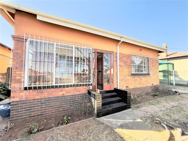 3 Bedroom House 3 Bedroom House