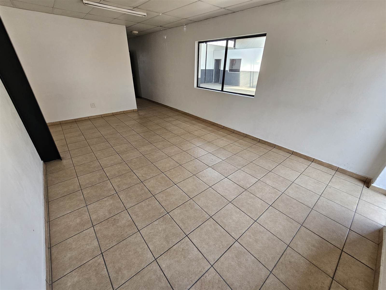 187  m² Industrial space in Benoni South photo number 10