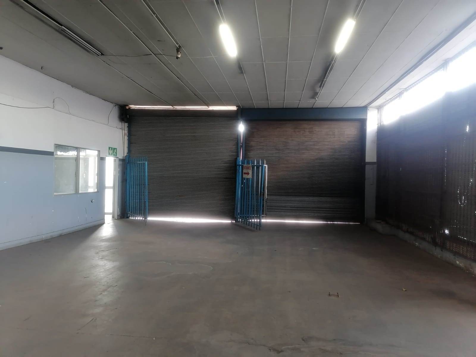 1500  m² Industrial space in Wynberg photo number 11
