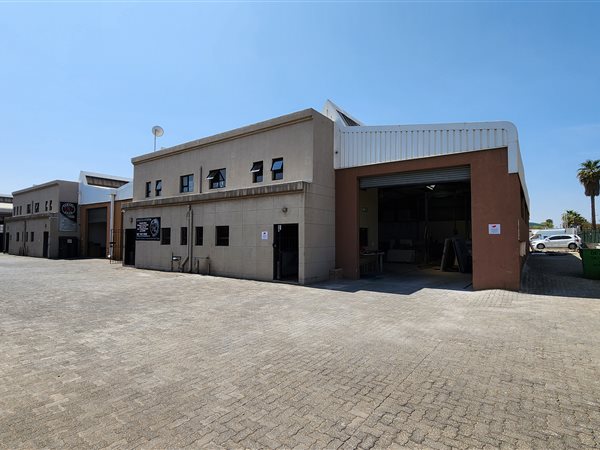 291  m² Industrial space