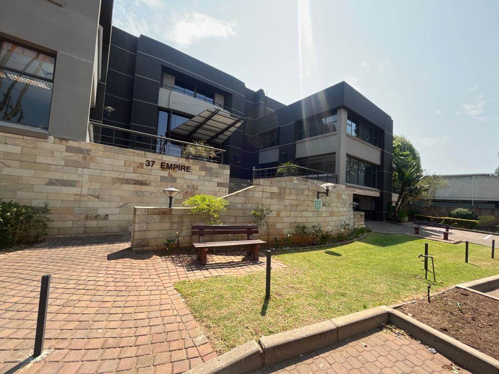 3400  m² Commercial space in Parktown photo number 3