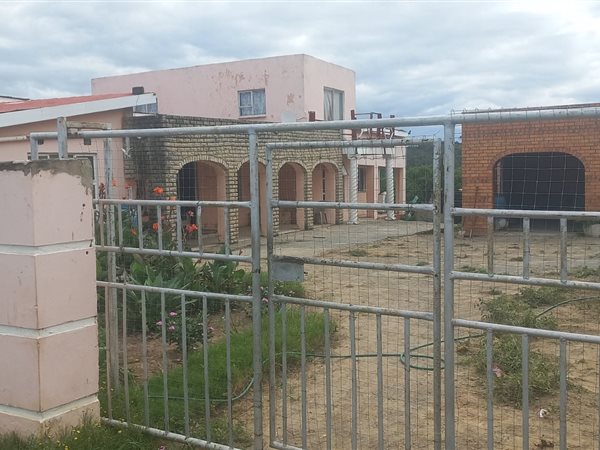 7 Bedroom House 7 Bedroom House