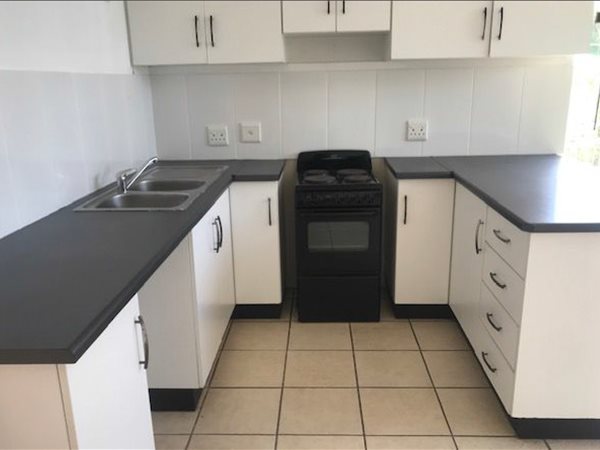 2 Bedroom Simplex 2 Bedroom Simplex