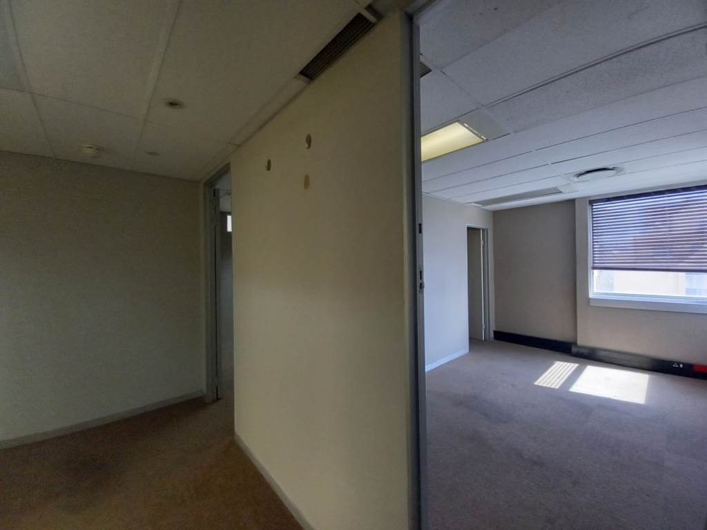 134  m² Office Space in Hatfield photo number 5