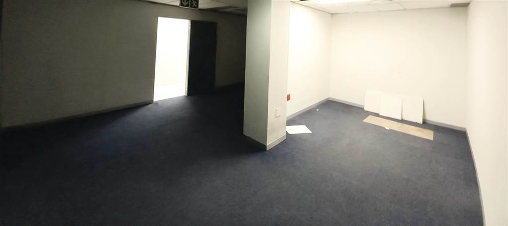 134  m² Office Space in Hatfield photo number 12
