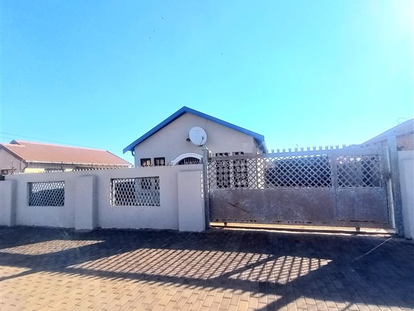 2 Bedroom House 2 Bedroom House