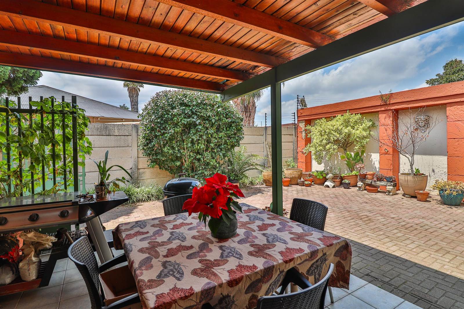3 Bed House in Malvern East photo number 24