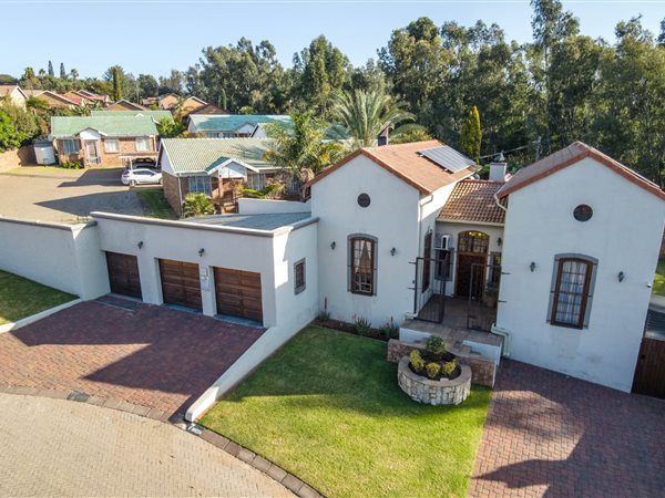 4 Bedroom House