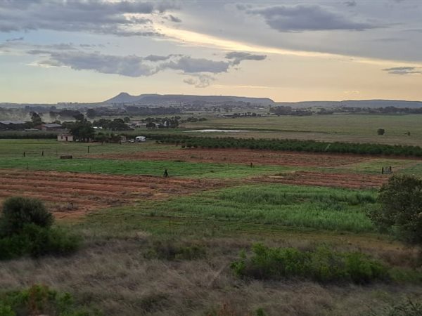 8.6 ha Farm in Bloemfontein Farms