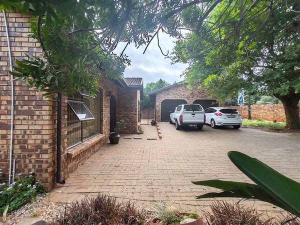 3 Bedroom House 3 Bedroom House