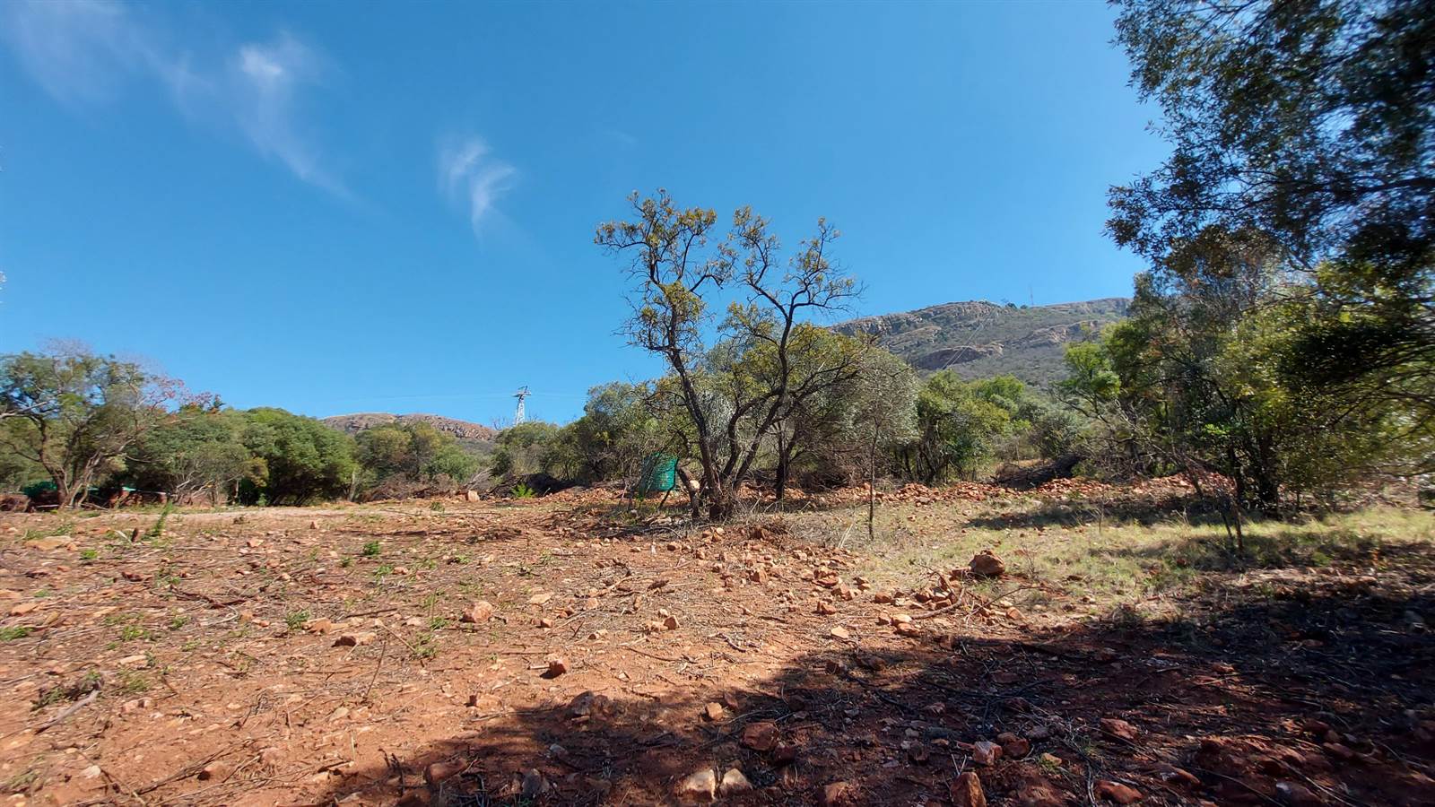 8600 m² Land available in Melodie photo number 4