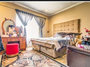 3 Bed House in Mackenzie Park