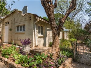 Garden Cottage in Krugersdorp Central