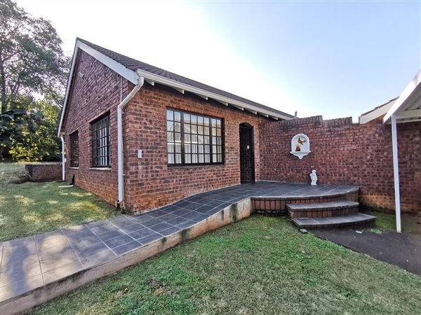 4 Bedroom House 4 Bedroom House
