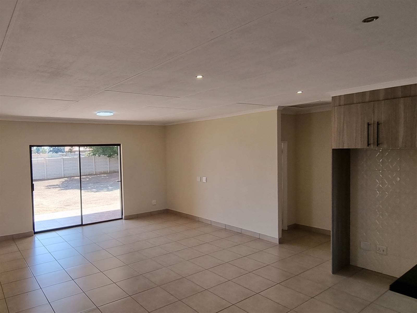 3 Bed House in Riversdale photo number 7