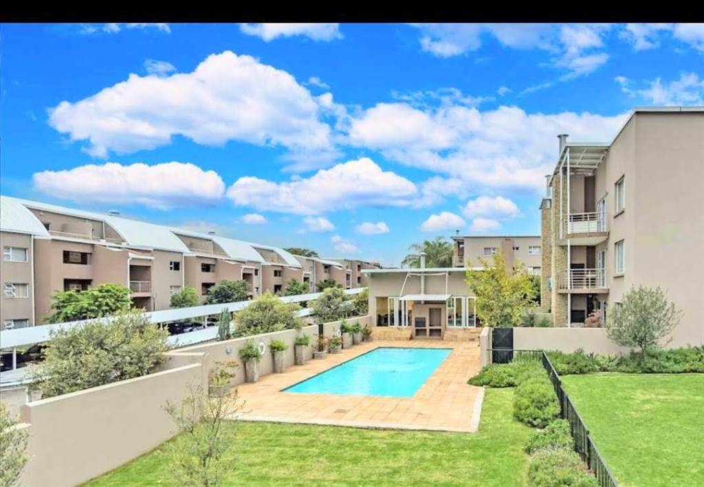 3 Bed Apartment in Rivonia photo number 15