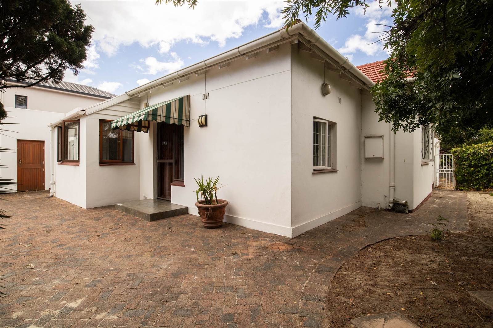 3 Bed House in Pinelands photo number 4
