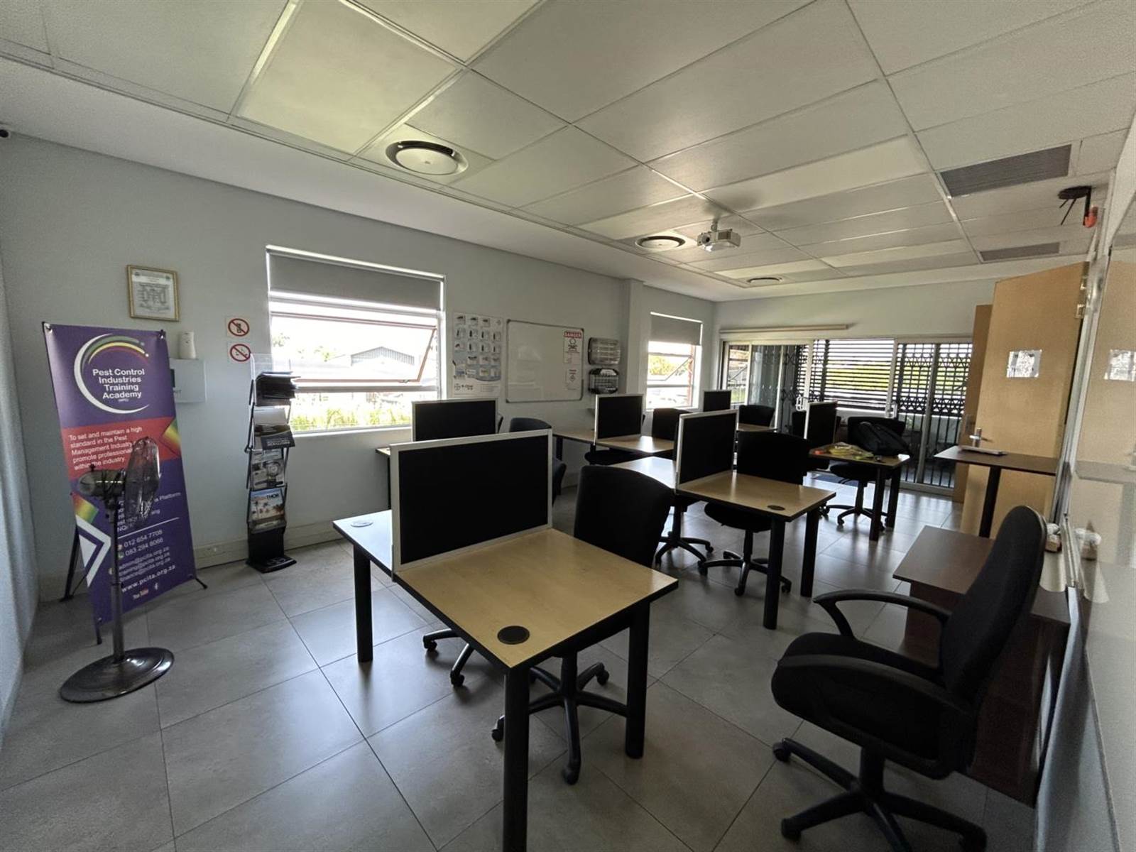 368  m² Office Space in Highveld photo number 6
