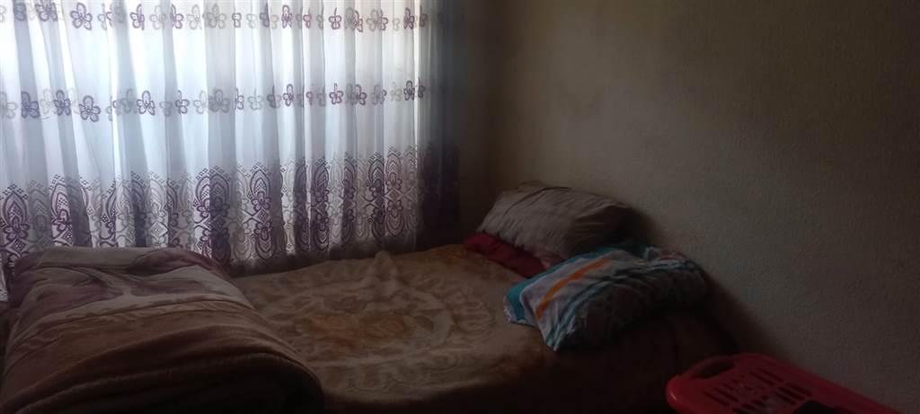 3 Bed House in Kwaguqa photo number 10