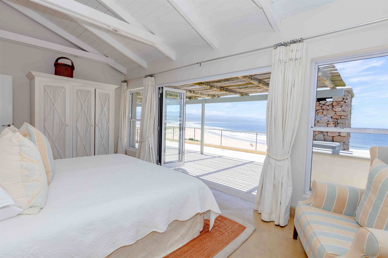 6 Bed House in Plettenberg Bay photo number 24