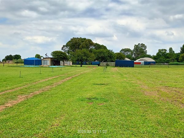 2.1 ha Farm 2.1 ha Farm